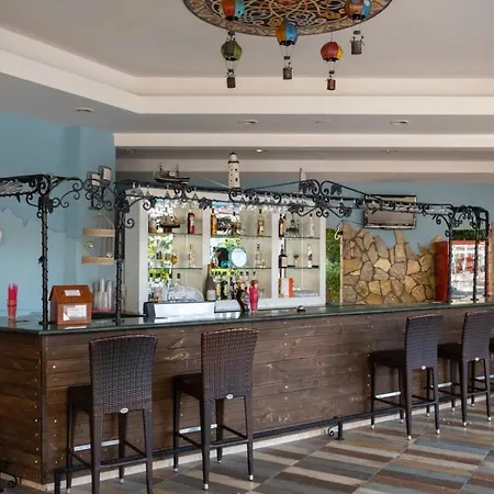 Pine House Hotel